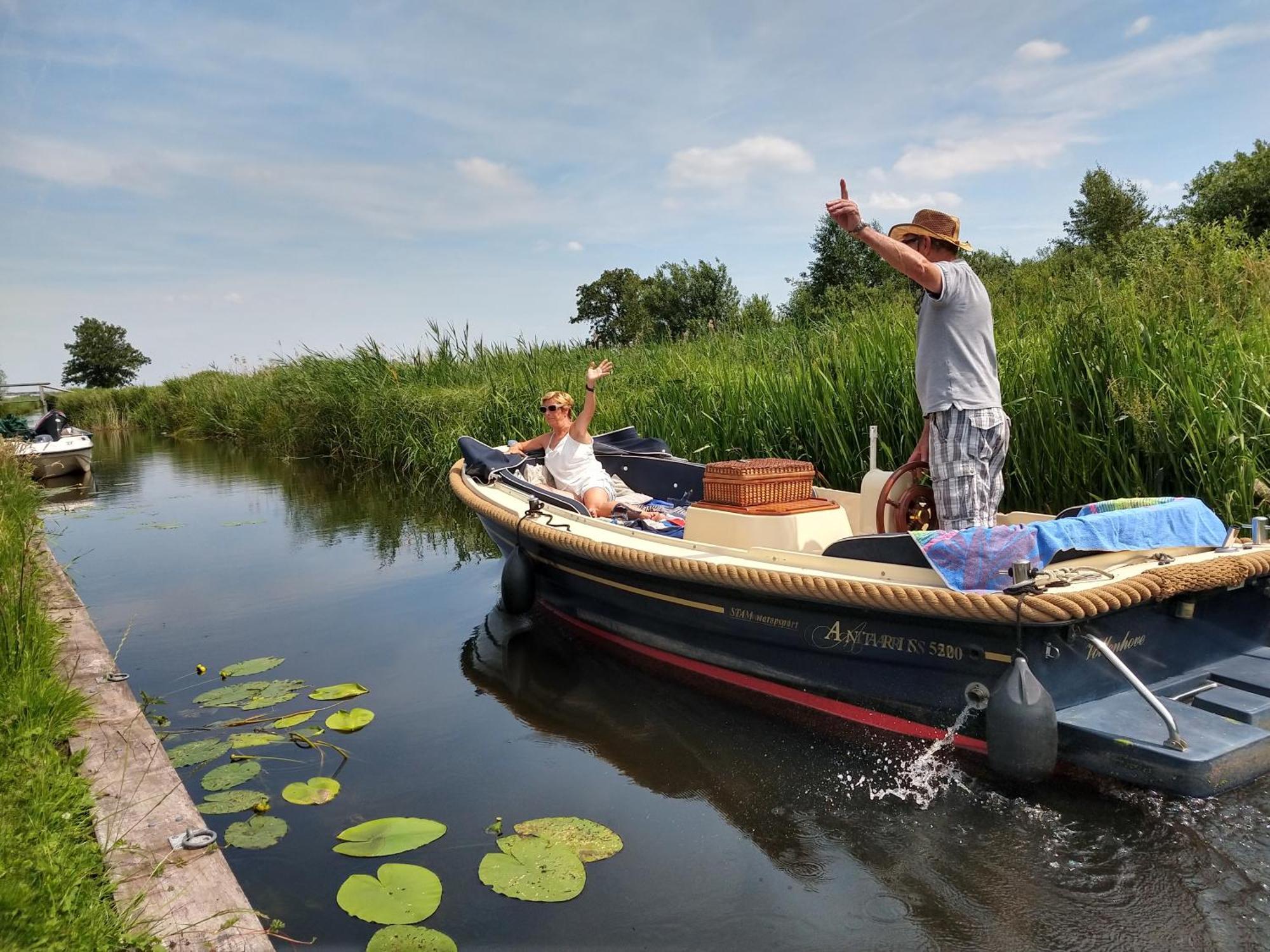 Het Waterhoentje Sint Jansklooster Exteriér fotografie